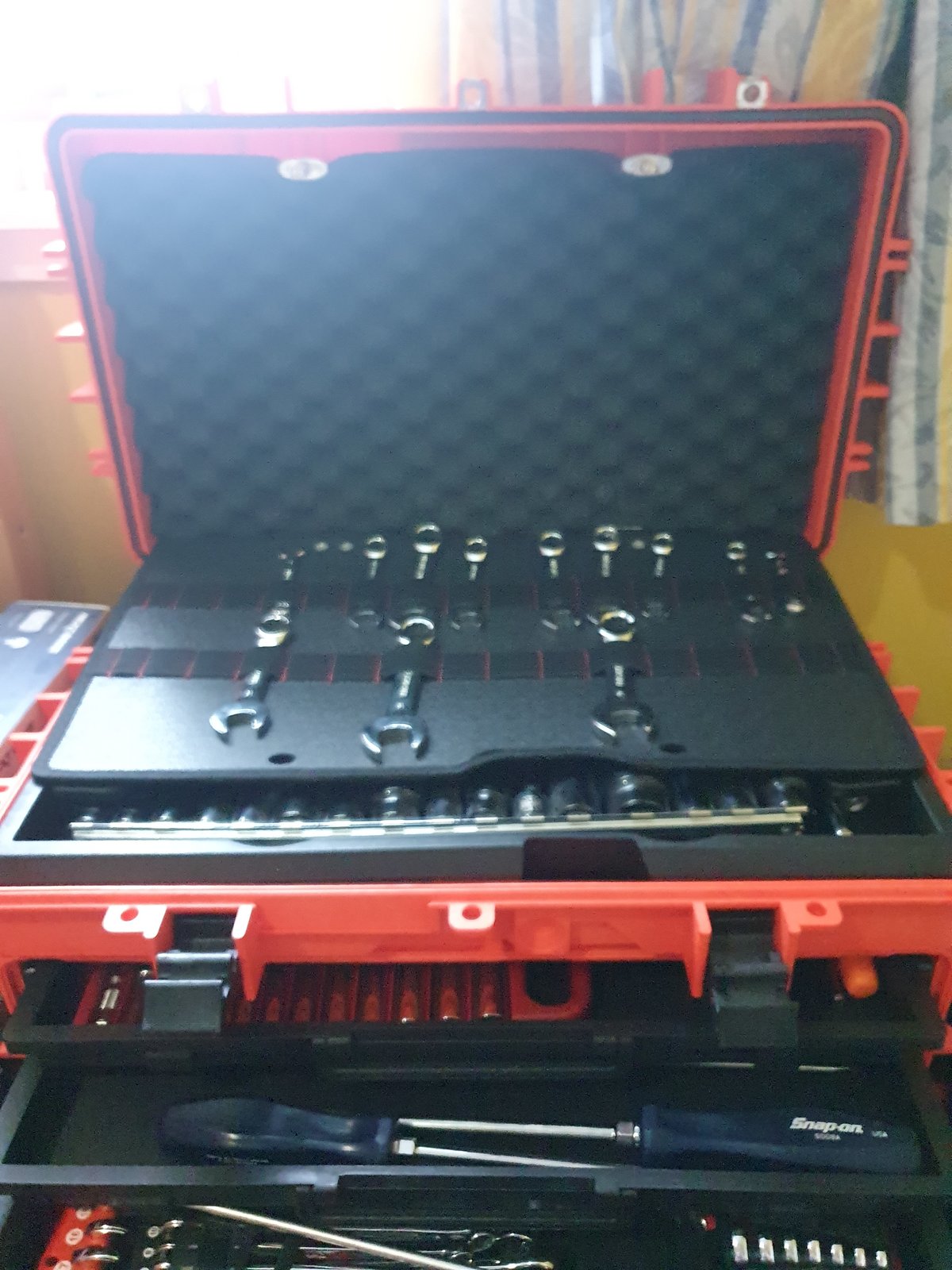 Snap on store waterproof tool box