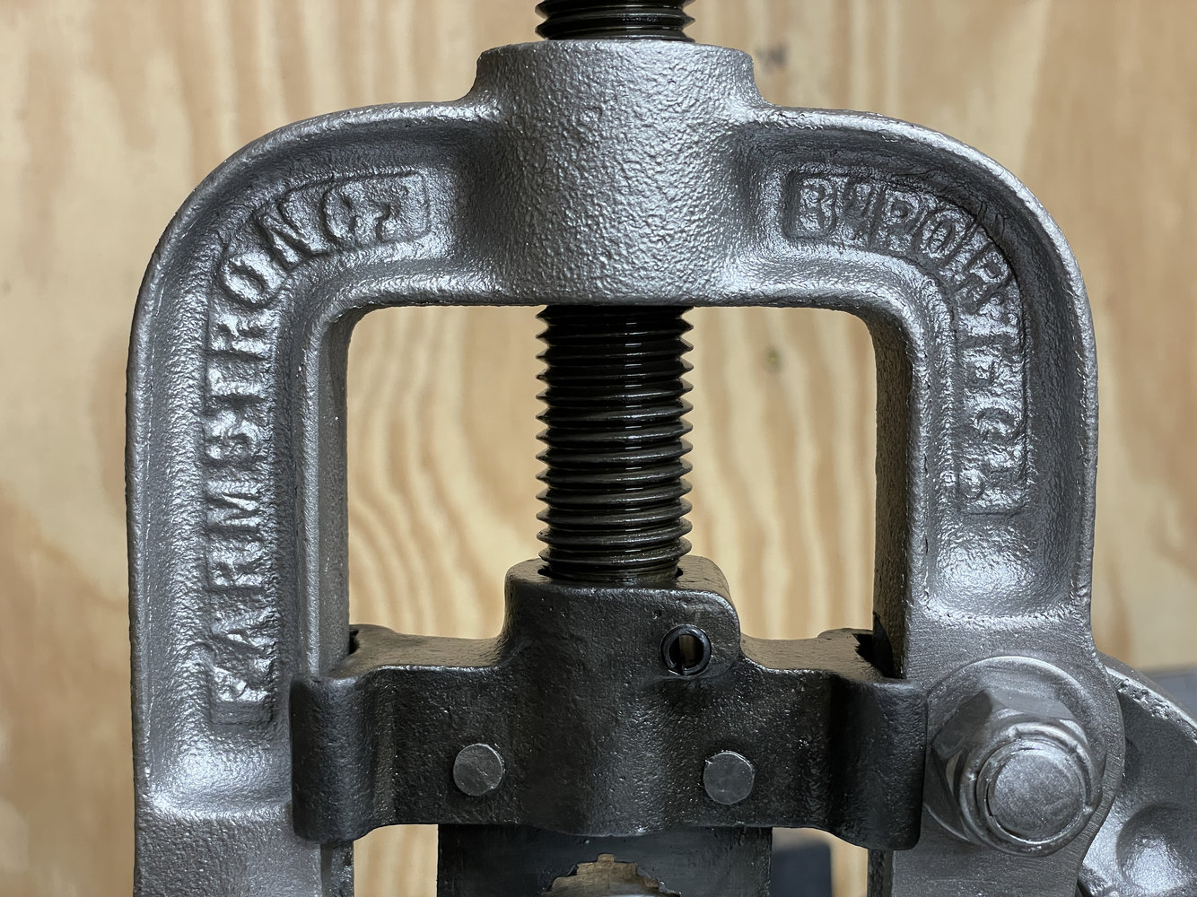 armstrong-vise-company-name.jpg