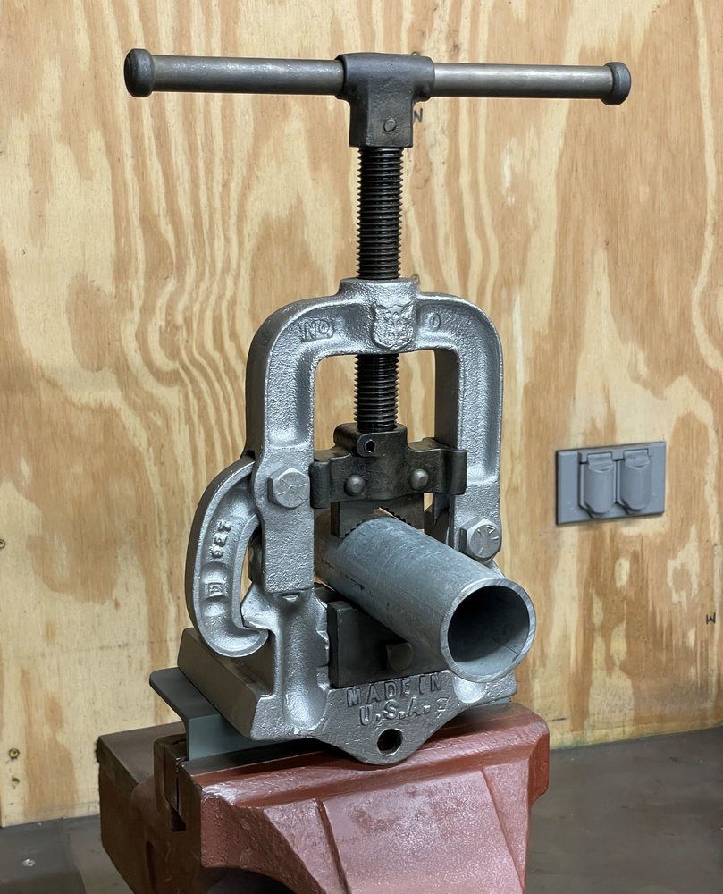 armstrong-vise-fixed-2.jpg