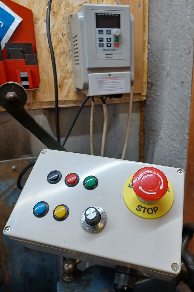 Control Box 03.jpg