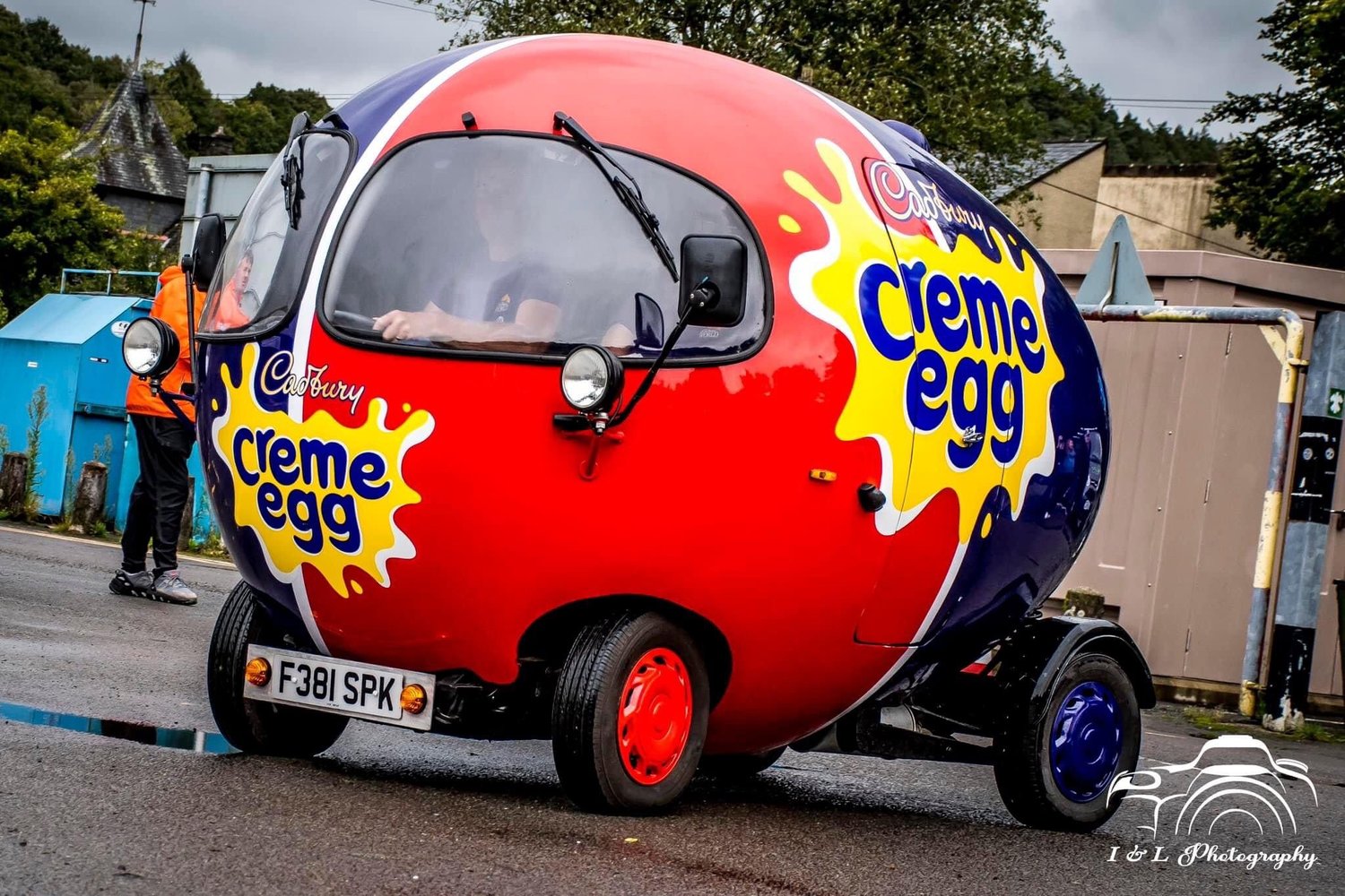 Creme egg car 3.jpeg