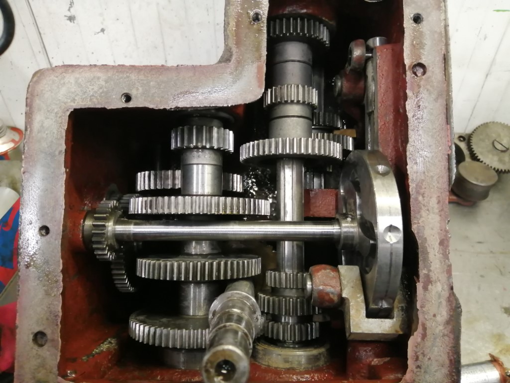 Feeds gearbox 7.jpg