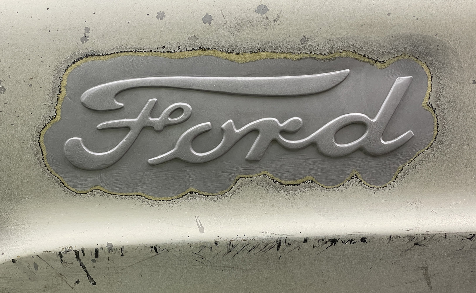 ford-logo-after-blasting.jpg