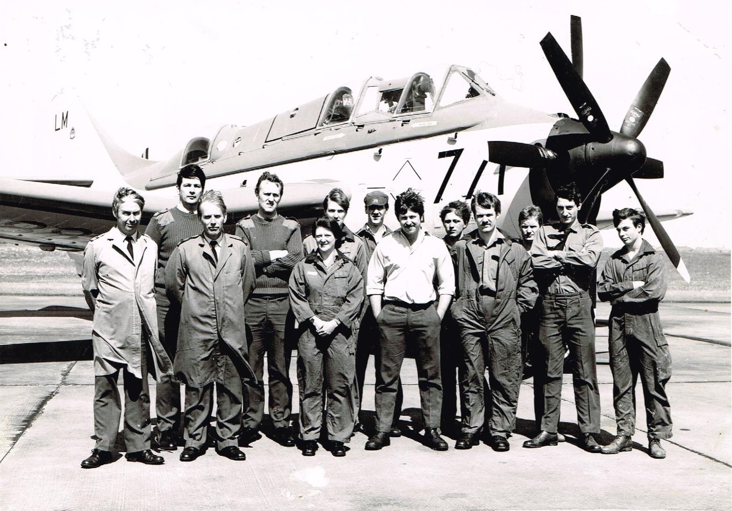 Gannet B&W Lossiemouth 1982.jpeg