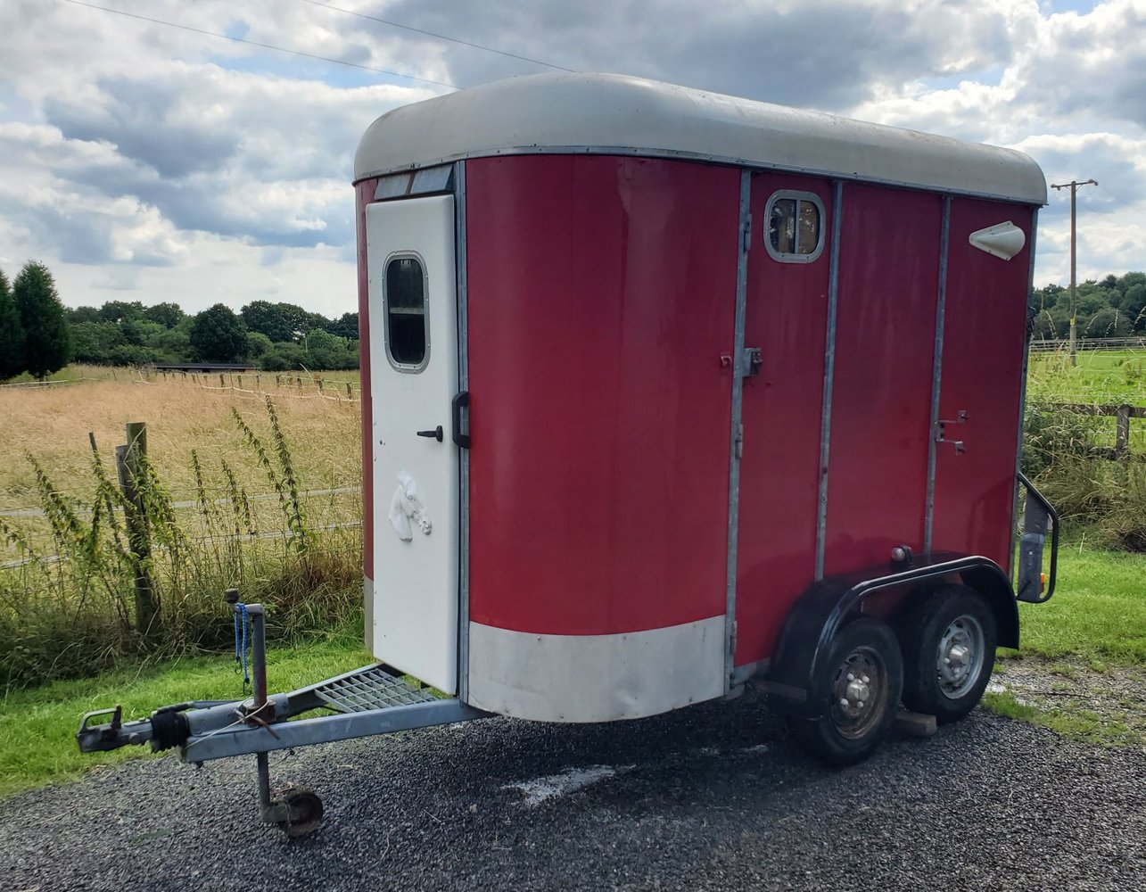 HorseTrailer_36CR.jpg