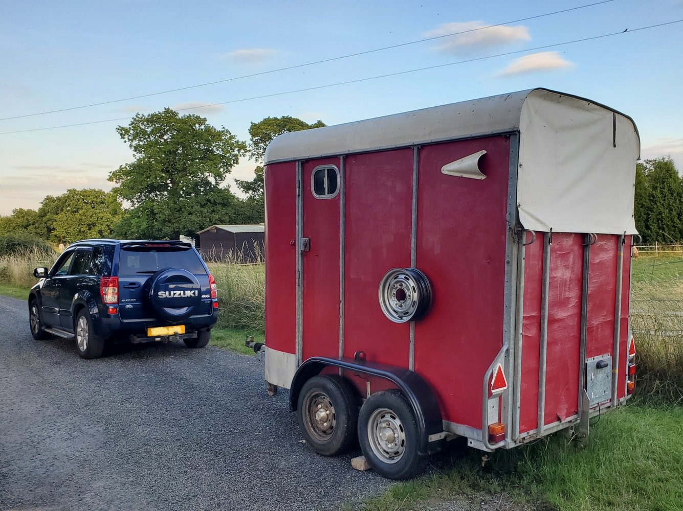 HorseTrailer_46CR.jpg