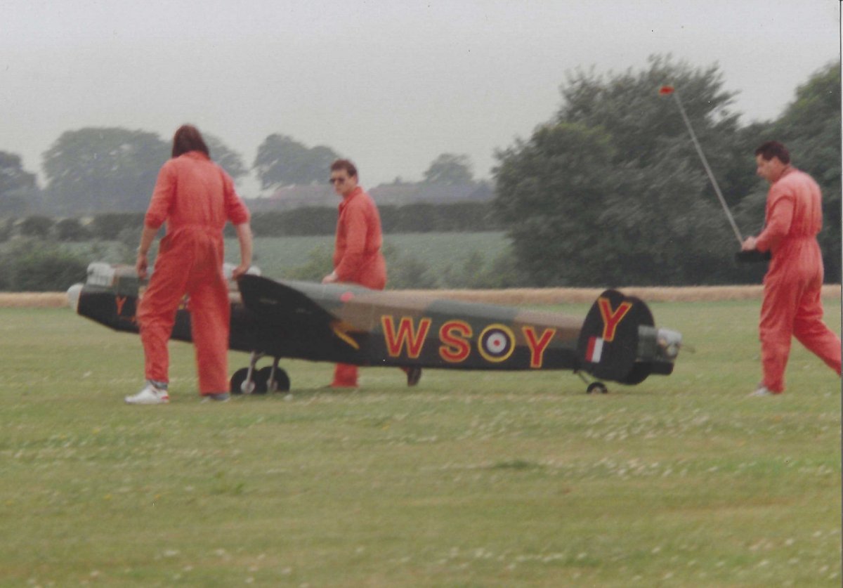 Lanc_02CR.jpg