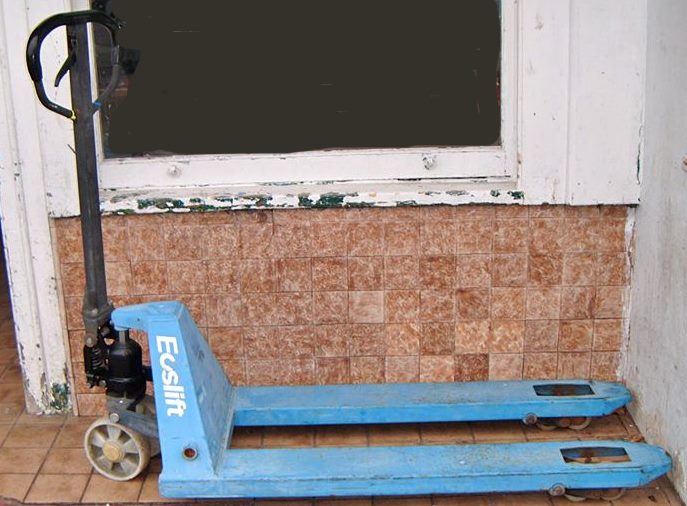 pallet-truck.jpg