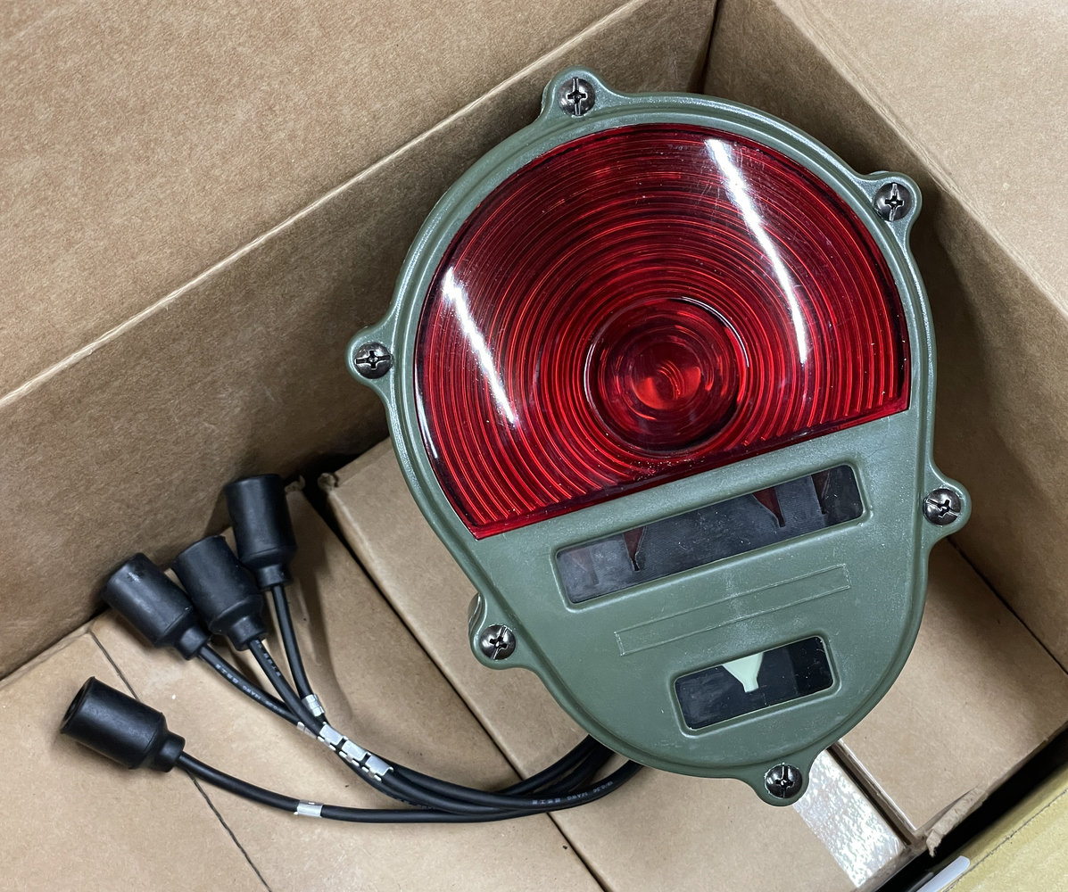 replacement-taillight-1-compressed.jpg