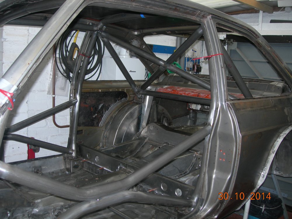 Roll cage tacked in 1.JPG