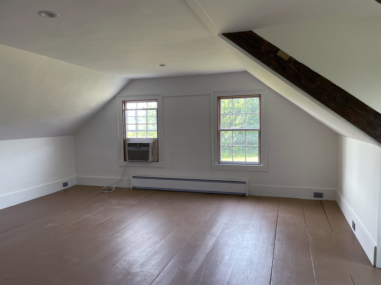 upstairs-bedroom-area-looking-north-after.jpg