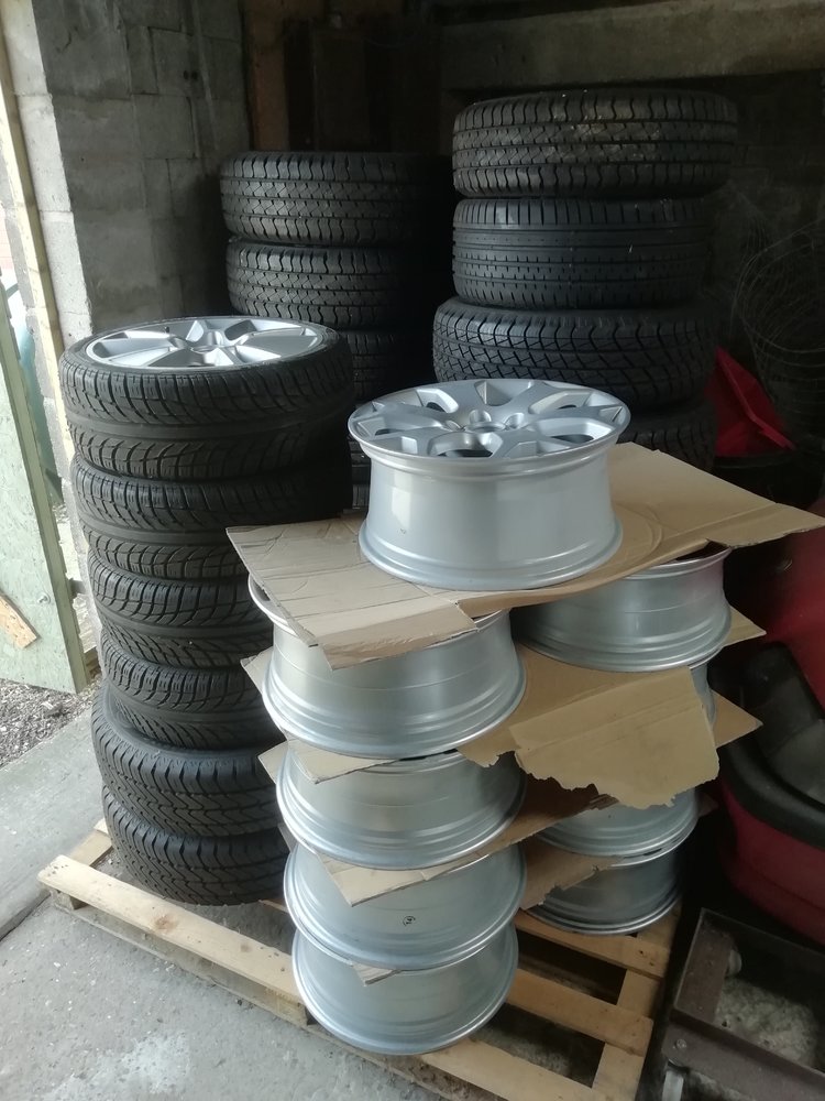 wheels and tyres.jpg