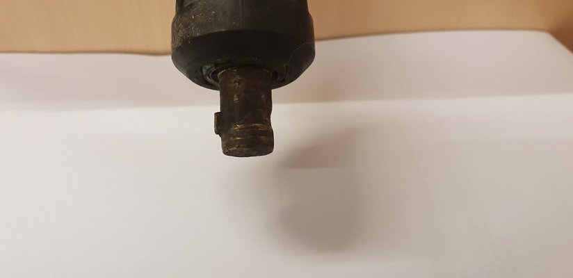 welding plug.jpg