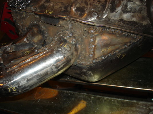 928 muffler welding 1.JPG