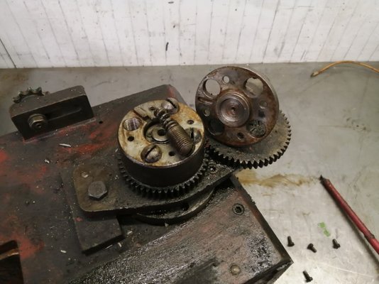 Feeds gearbox 4.jpg