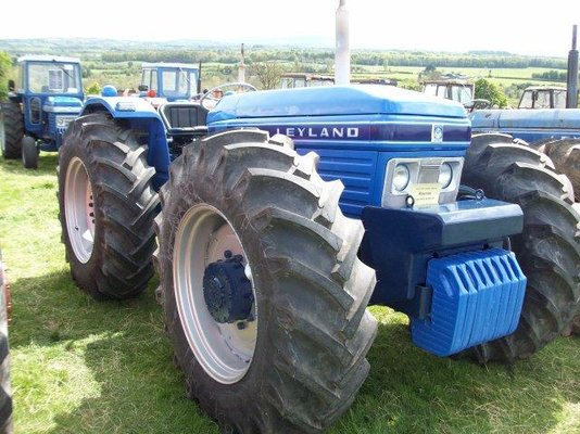 Bray_Four_384_4WD_(Leyland).jpg