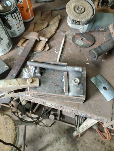 welding jig reduced.jpg