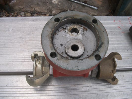 grit valve parts 004.JPG