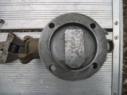 grit valve parts 007.JPG