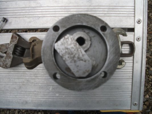 grit valve parts 008.JPG